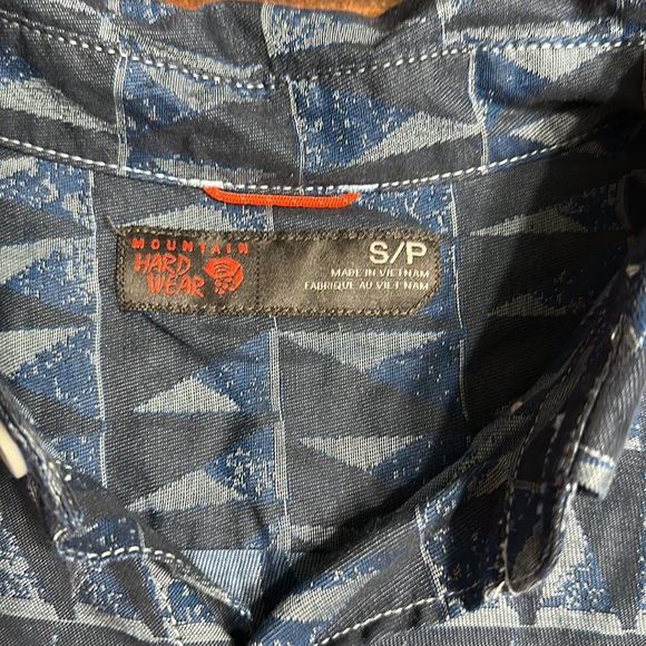 Mountain Hardwear short sleeve button up shirt size Small - Picture 2 of 3